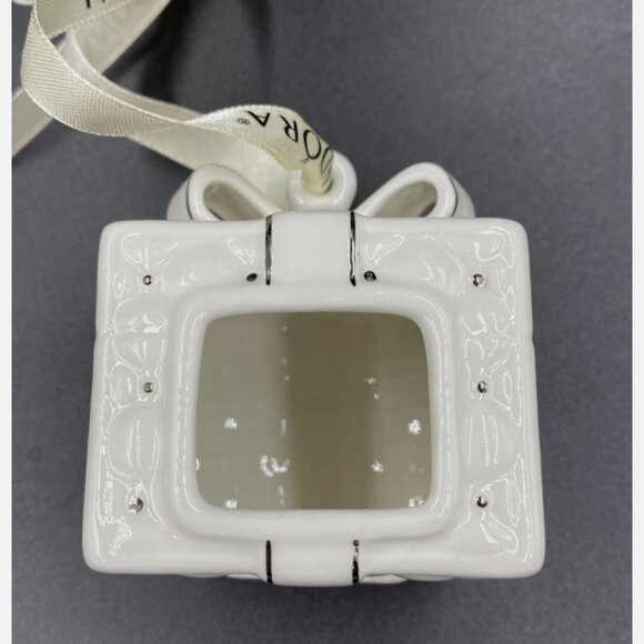 PANDORA CHRISTMAS Porcelain ORNAMENT-2016 - Picture 2 of 6